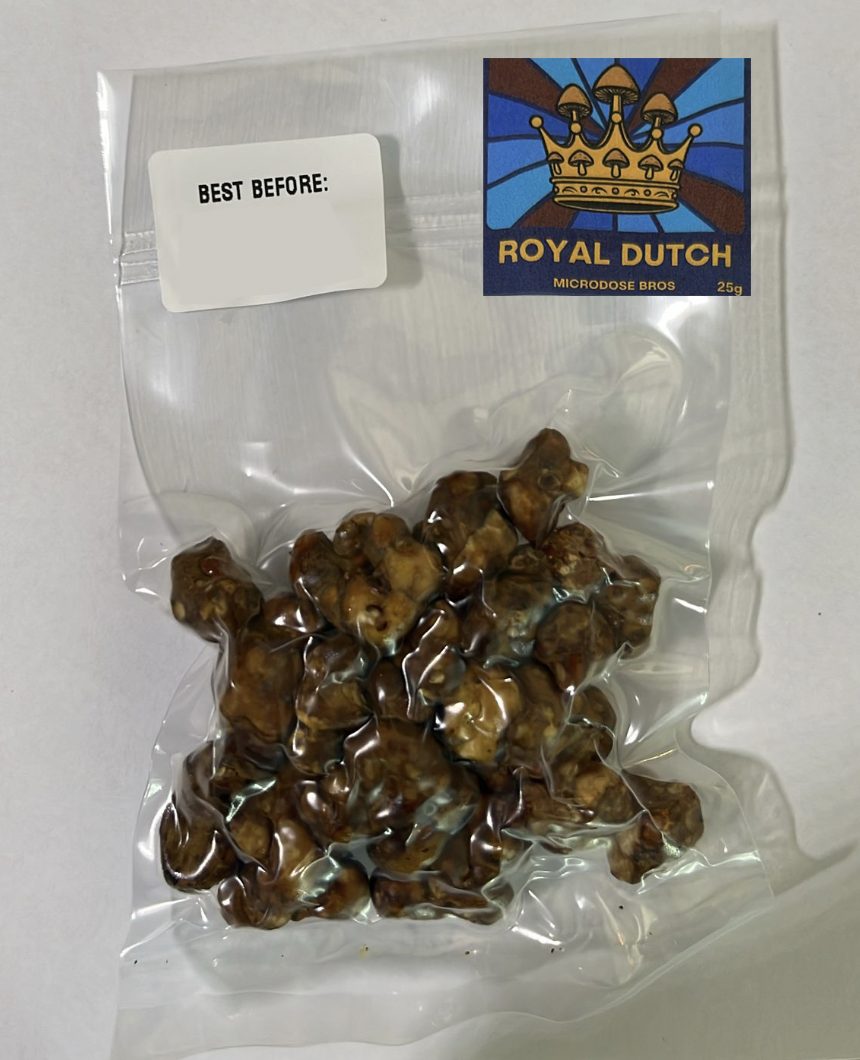 Royal Dutch Magic Truffles 25g by Microdose Bros in vacuum-sealed psilocybin packaging
